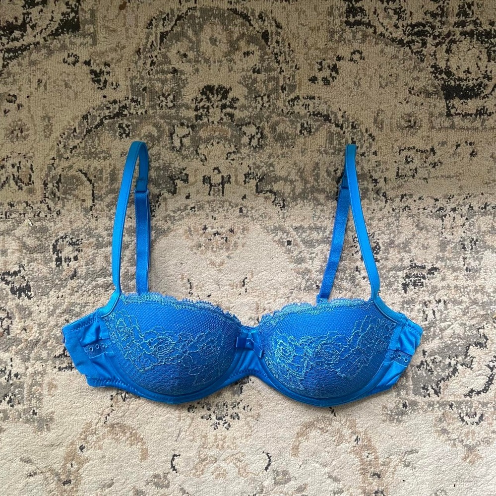 y2k blue lace bra designed in europe size 32 B Coquette Sexy